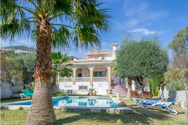 בנאלמדנה Villa Dolce Vita חדר תמונה