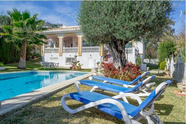 בנאלמדנה Villa Dolce Vita חדר תמונה